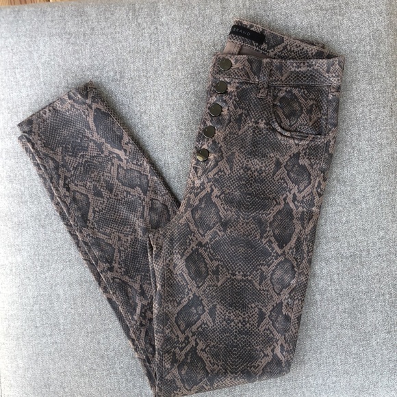 NWOT! - J BRAND ‘LILLIE’ High-Rise Coated Boa Snakeskin Skinny Jeans - Picture 4 of 8